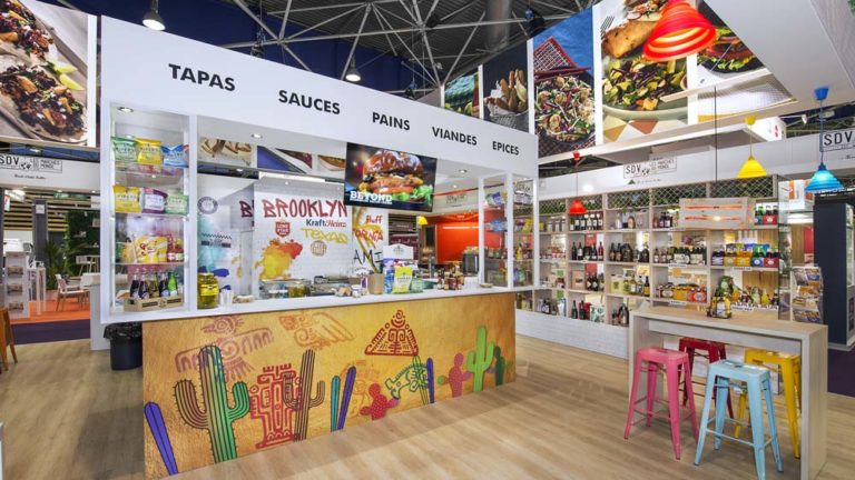 Stand SDV : ambiance fast-casual / tendance haut de gamme du fast food, qualité et diversité de son offre